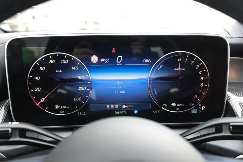 Mercedes-Benz GLC 400 din 2025 cu 12.357 km - oferta MER172610 - foto 16