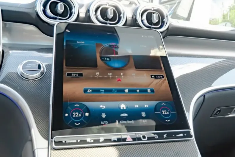 Mercedes-Benz GLC 300 din 2025 cu 9.500 km - oferta MER172611 - foto 22