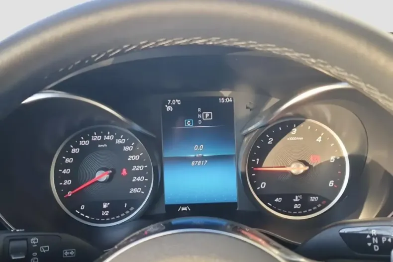 Mercedes-Benz GLC 220 din 2022 cu 87.815 km - oferta MER172614 - foto 8