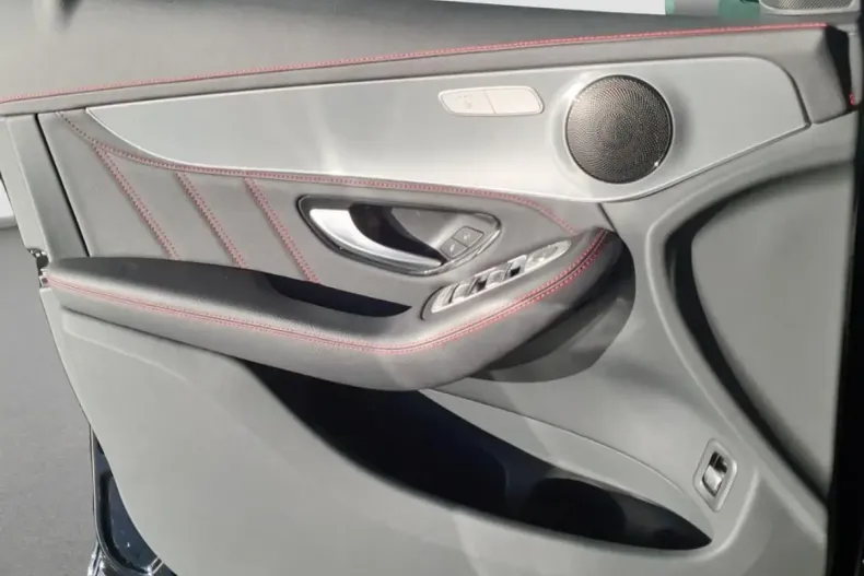 Mercedes-Benz GLC 220 din 2022 cu 87.815 km - oferta MER172614 - foto 11