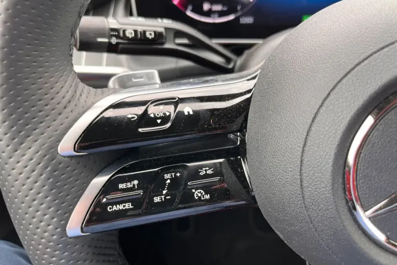 Mercedes-Benz GLC 400 din 2023 cu 24.240 km - oferta MER172622 - foto 11