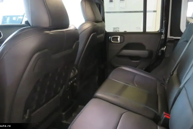 Jeep Wrangler din 2022 cu 1.001 km - oferta JEE172624 - foto 19