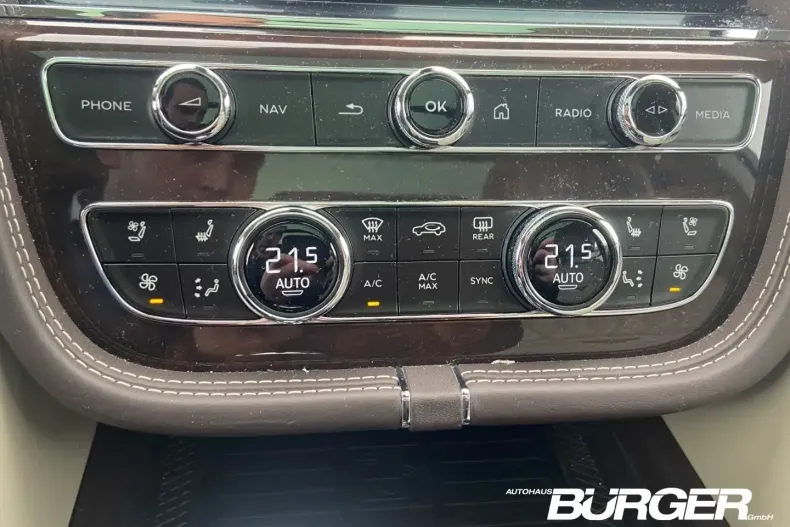 Bentley Bentayga din 2021 cu 74.500 km - oferta BEN172635 - foto 21