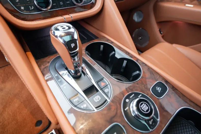 Bentley Bentayga din 2021 cu 66.394 km - oferta BEN172638 - foto 25