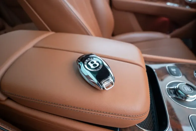 Bentley Bentayga din 2021 cu 66.394 km - oferta BEN172638 - foto 37