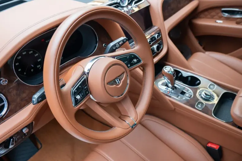 Bentley Bentayga din 2021 cu 66.394 km - oferta BEN172638 - foto 43