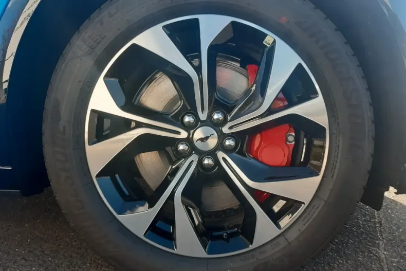 Ford Mustang Mach-E din 2022 cu 23.000 km - oferta FOR172647 - foto 7