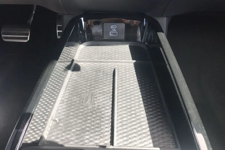 Ford Mustang Mach-E din 2022 cu 28.835 km - oferta FOR172650 - foto 25