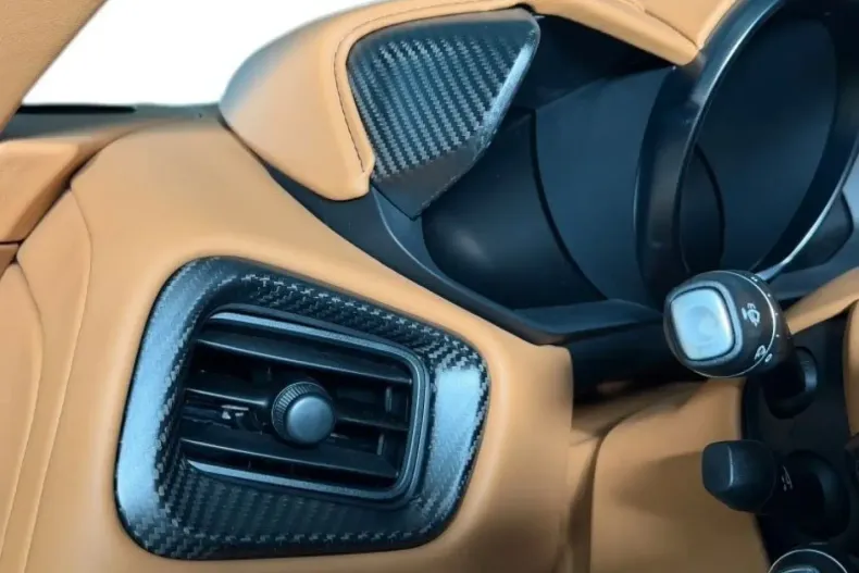 Aston Martin DBS din 2024 cu 1.850 km - oferta AST172662 - foto 14