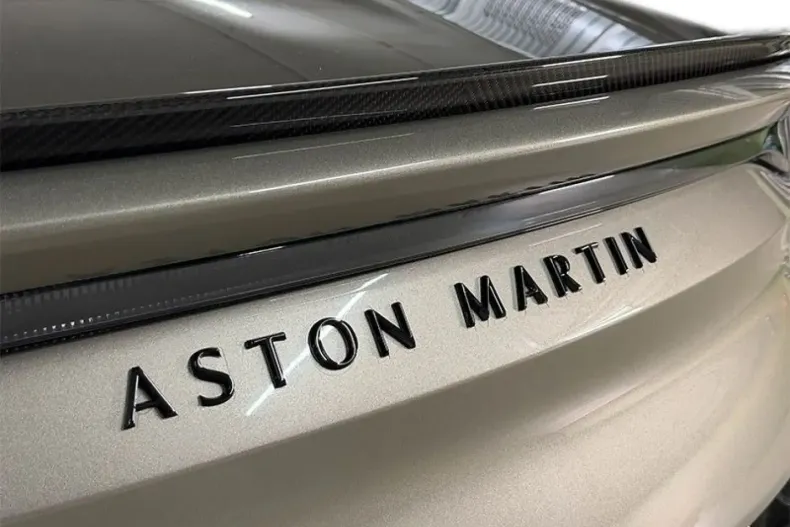 Aston Martin DBS din 2024 cu 1.850 km - oferta AST172662 - foto 24