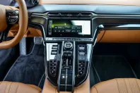 Aston Martin V8 Vantage din 2024 cu 10.499 km - oferta AST172664 - foto 12