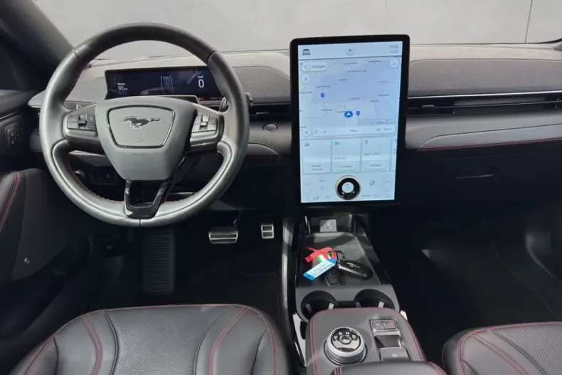 Ford Mustang Mach-E din 2022 cu 46.082 km - oferta FOR172668 - foto 9