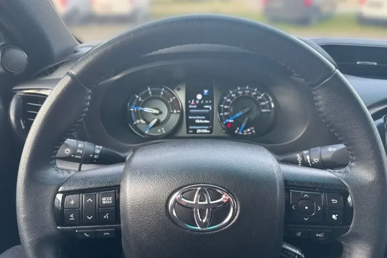 Toyota Hilux din 2024 cu 25.190 km - oferta TOY172669 - foto 8
