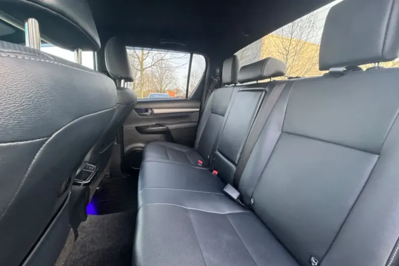 Toyota Hilux din 2024 cu 25.190 km - oferta TOY172669 - foto 26