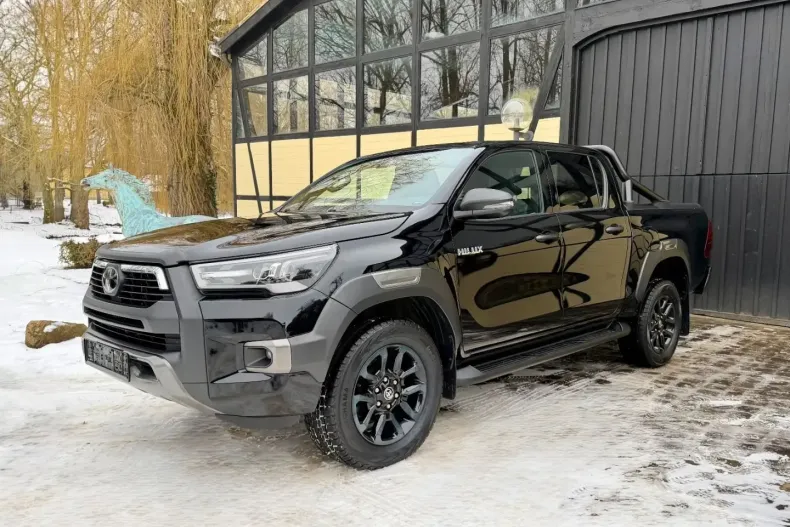 Toyota Hilux din 2024 cu 42.987 km - oferta TOY172674 - foto 1