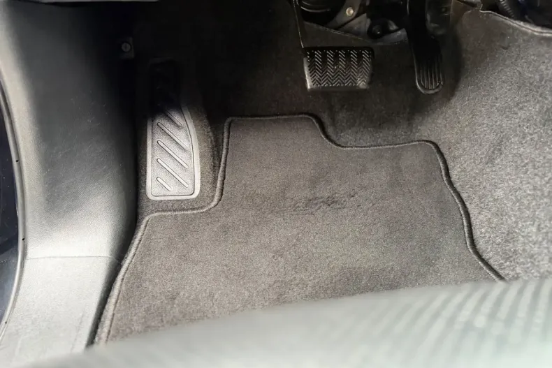 Toyota Hilux din 2024 cu 42.987 km - oferta TOY172674 - foto 13