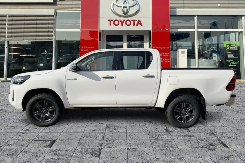 Toyota Hilux din 2024 cu 23.410 km - oferta TOY172678 - foto 2