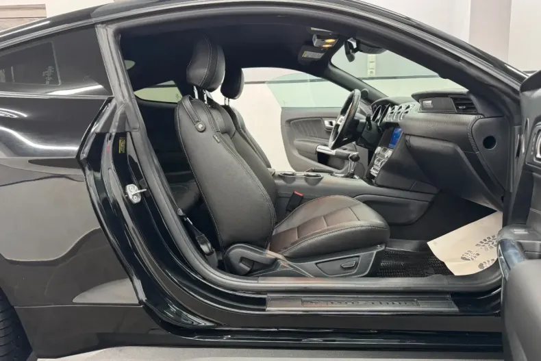 Ford Mustang din 2022 cu 37.810 km - oferta FOR172679 - foto 12