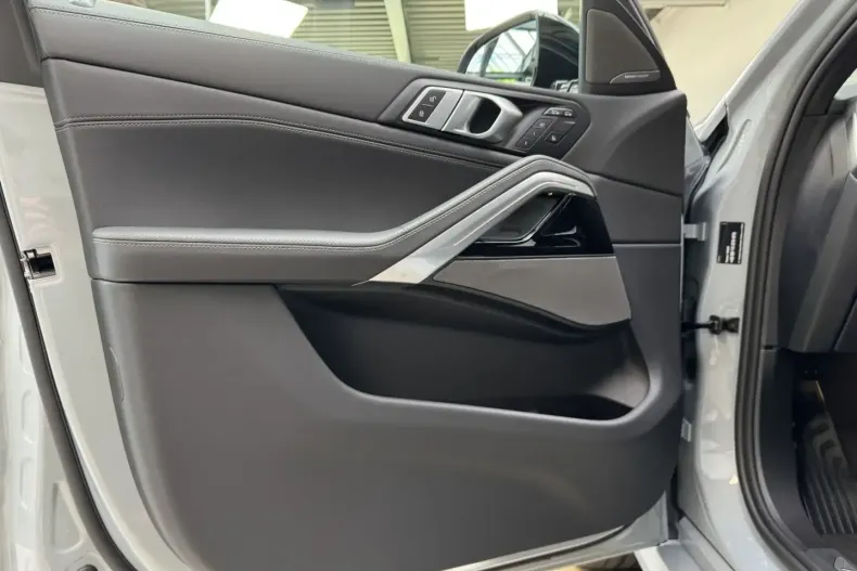 BMW X6 din 2024 cu 5.900 km - oferta BMW172681 - foto 15