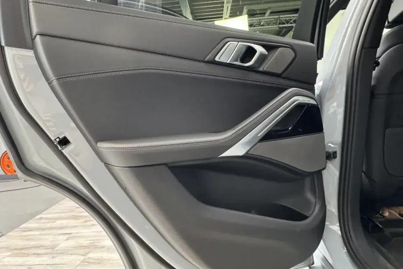 BMW X6 din 2024 cu 5.900 km - oferta BMW172681 - foto 18