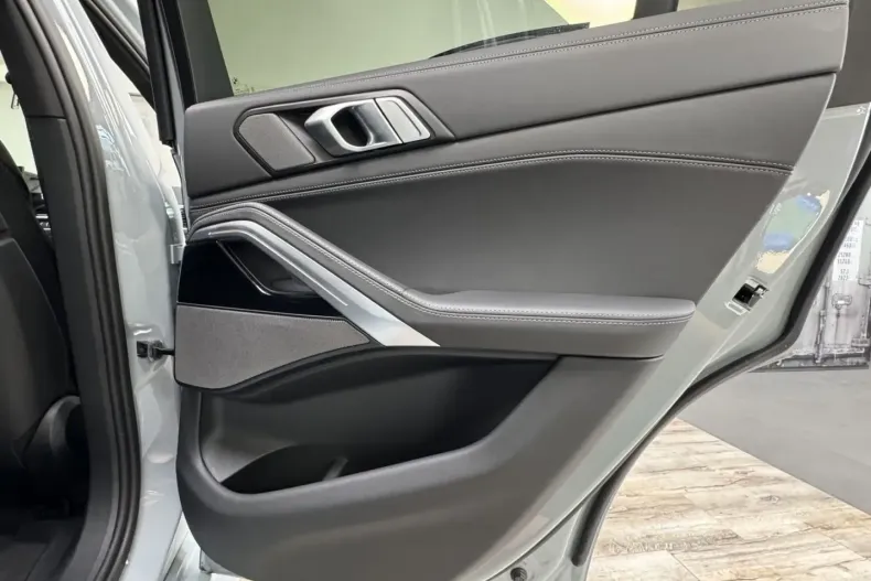 BMW X6 din 2024 cu 5.900 km - oferta BMW172681 - foto 27