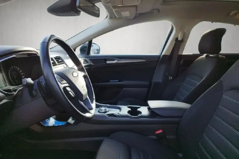 Ford Mondeo din 2021 cu 40.500 km - oferta FOR172684 - foto 9