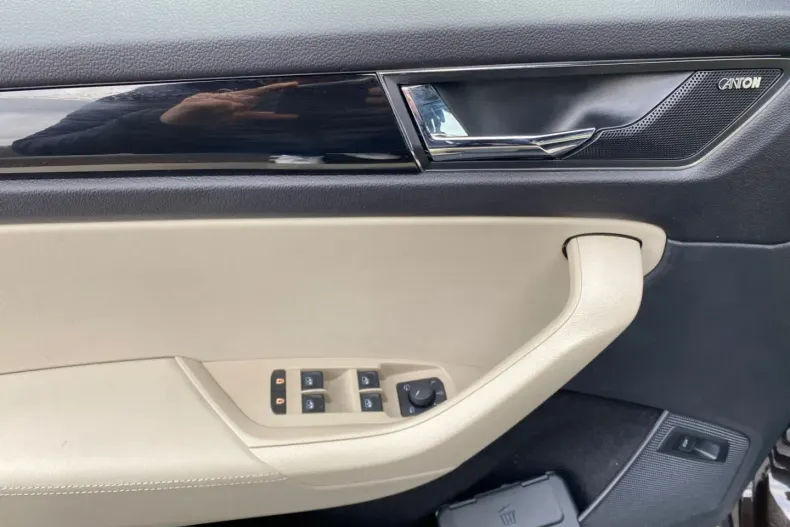 Skoda Kodiaq din 2021 cu 51.700 km - oferta SKO172685 - foto 12