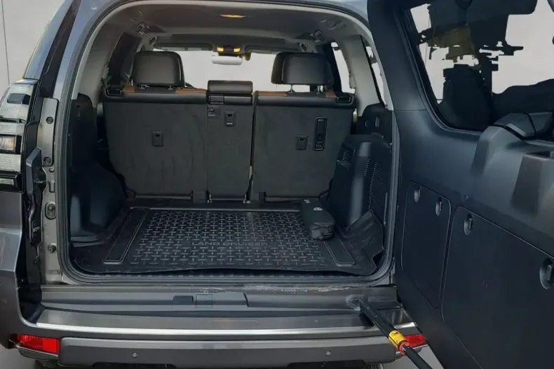 Toyota Land Cruiser din 2023 cu 8.058 km - oferta TOY172686 - foto 5