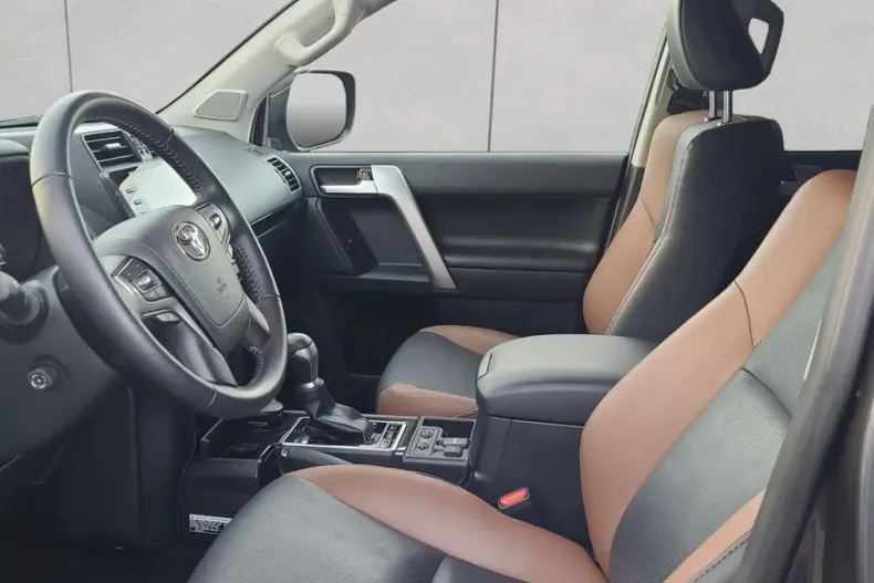 Toyota Land Cruiser din 2023 cu 8.058 km - oferta TOY172686 - foto 10