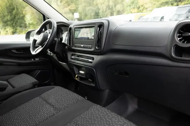 Mercedes-Benz Vito din 2024 cu 63.569 km - oferta MER172690 - foto 2