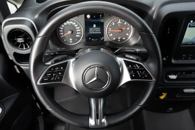 Mercedes-Benz Vito din 2024 cu 63.569 km - oferta MER172690 - foto 8