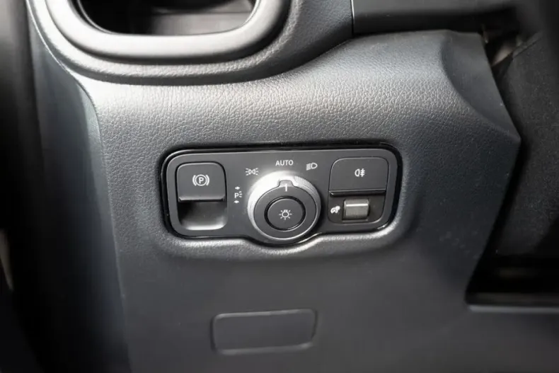 Mercedes-Benz Vito din 2024 cu 63.569 km - oferta MER172690 - foto 14