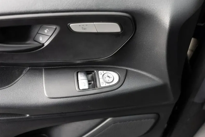 Mercedes-Benz Vito din 2024 cu 63.569 km - oferta MER172690 - foto 15