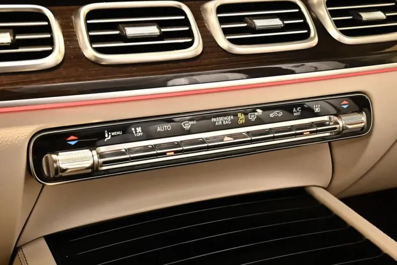 Mercedes-Benz GLS 580 din 2024 cu 15.900 km - oferta MER172702 - foto 10