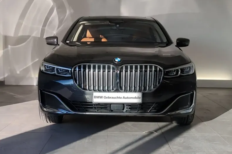 BMW 750 din 2021 cu 66.005 km - oferta BMW172717 - foto 2