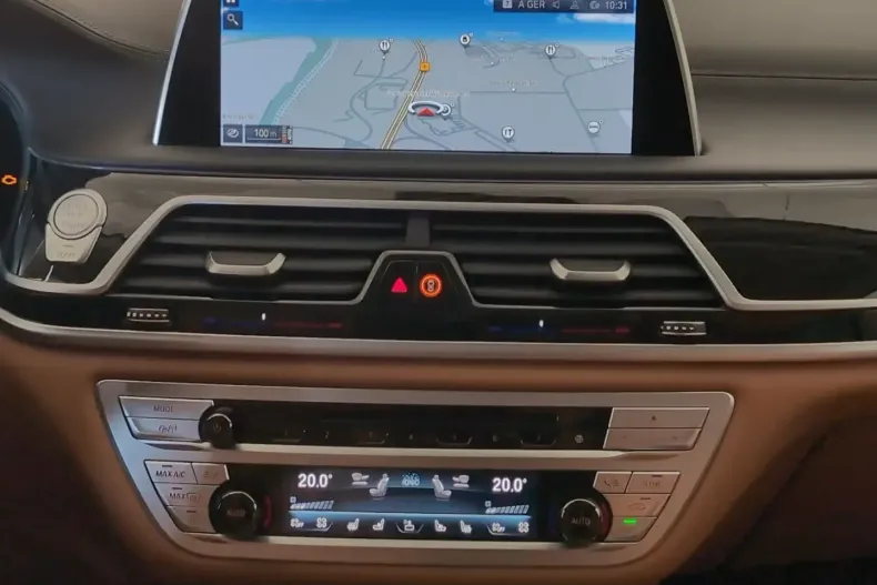 BMW 750 din 2021 cu 66.005 km - oferta BMW172717 - foto 6