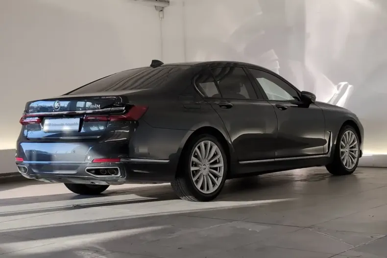 BMW 750 din 2021 cu 66.005 km - oferta BMW172717 - foto 8