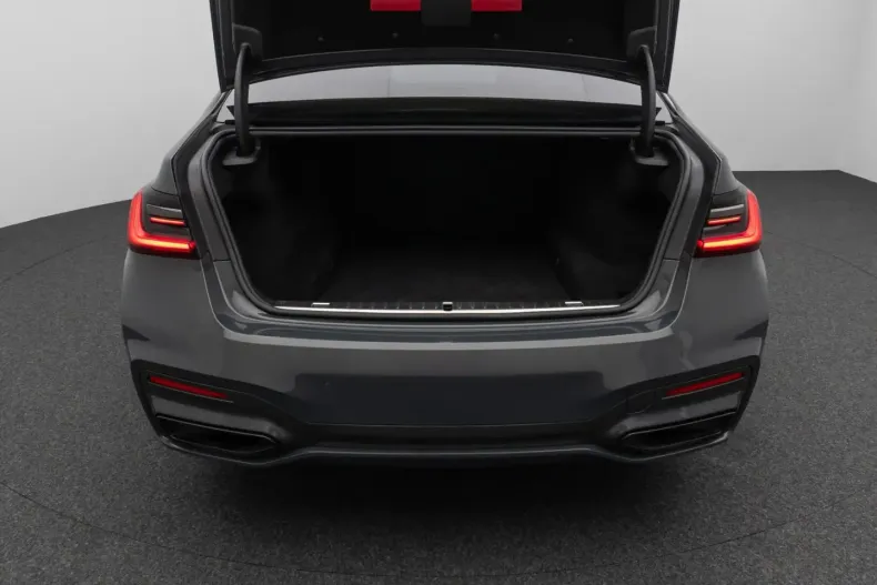 BMW 740 din 2021 cu 99.800 km - oferta BMW172718 - foto 12