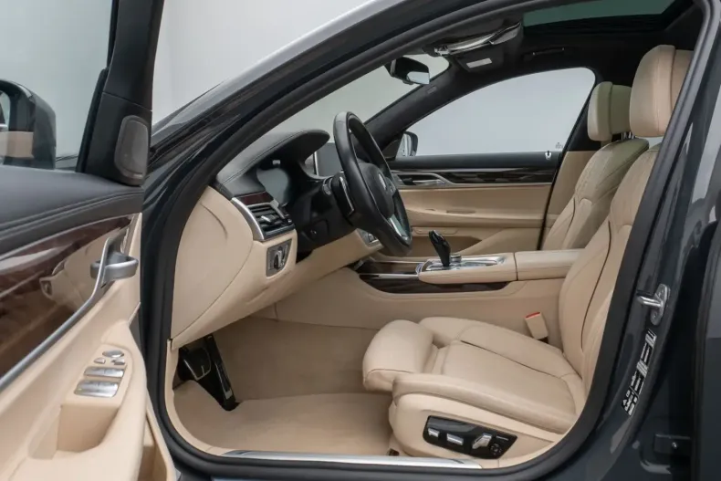 BMW 740 din 2021 cu 99.800 km - oferta BMW172718 - foto 18