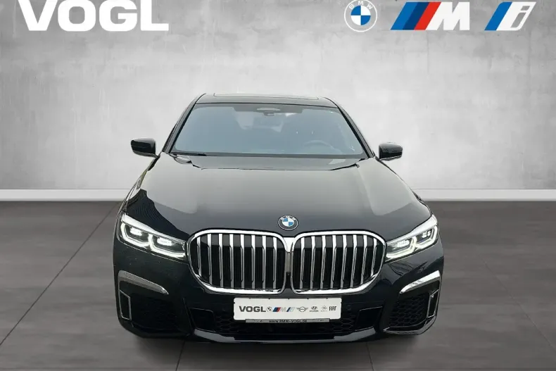 BMW 750 din 2021 cu 65.281 km - oferta BMW172719 - foto 2