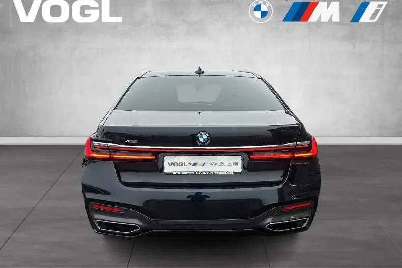 BMW 750 din 2021 cu 65.281 km - oferta BMW172719 - foto 5