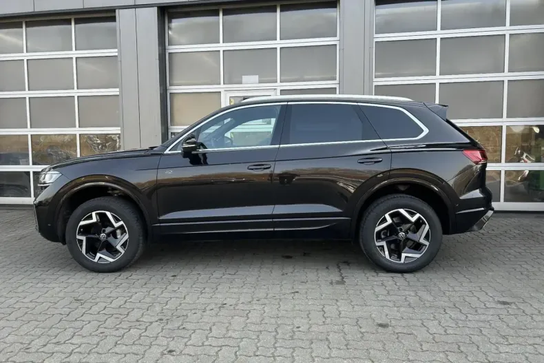 Volkswagen Touareg din 2023 cu 29.987 km - oferta VOL172720 - foto 5