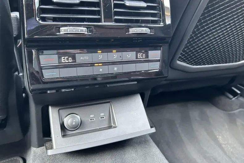 Volkswagen Touareg din 2023 cu 29.987 km - oferta VOL172720 - foto 15