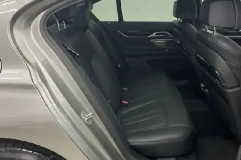 BMW 730 din 2022 cu 75.093 km - oferta BMW172722 - foto 9