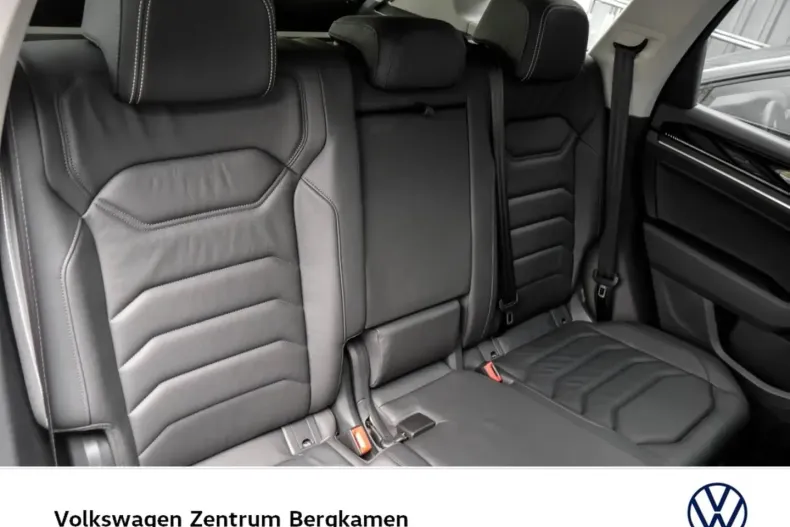 Volkswagen Touareg din 2024 cu 25.042 km - oferta VOL172723 - foto 4