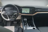 Volkswagen Touareg din 2022 cu 45.200 km - oferta VOL172726 - foto 9