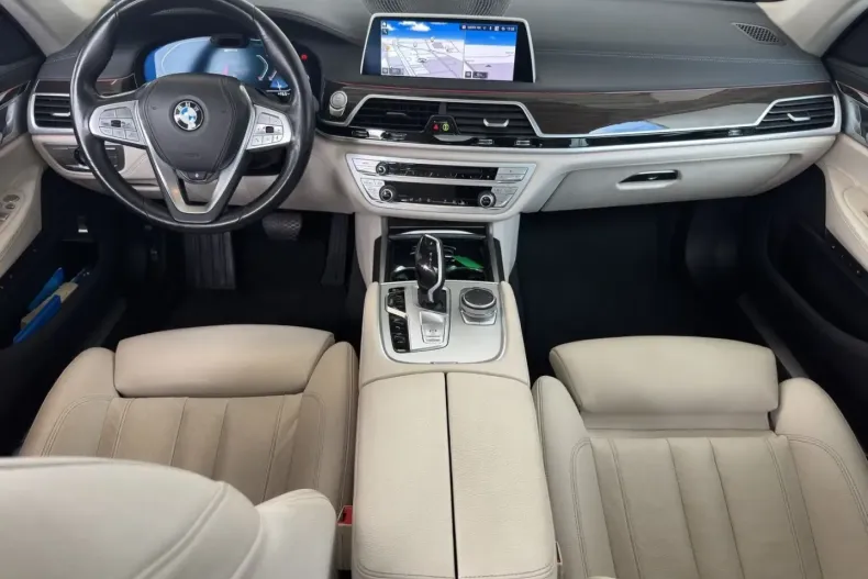 BMW 745 din 2021 cu 55.202 km - oferta BMW172730 - foto 7