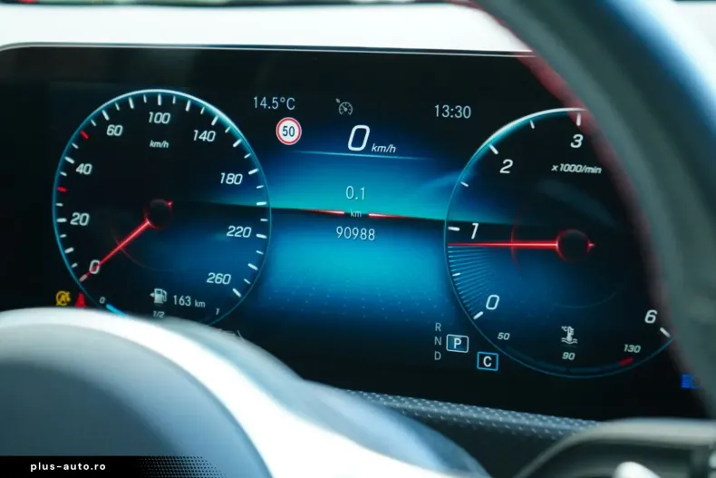 Mercedes-Benz CLA 220 din 2021 cu 90.000 km - oferta MER172733 - foto 32