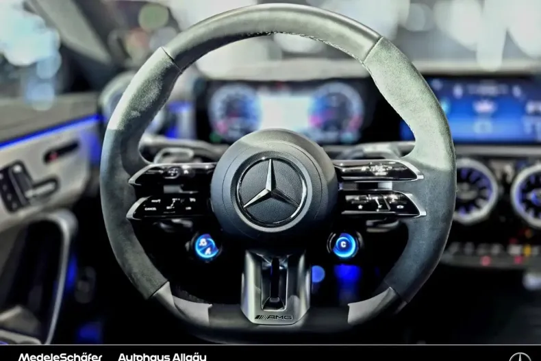 Mercedes-Benz CLA 45 AMG din 2024 cu 4.561 km - oferta MER172734 - foto 6