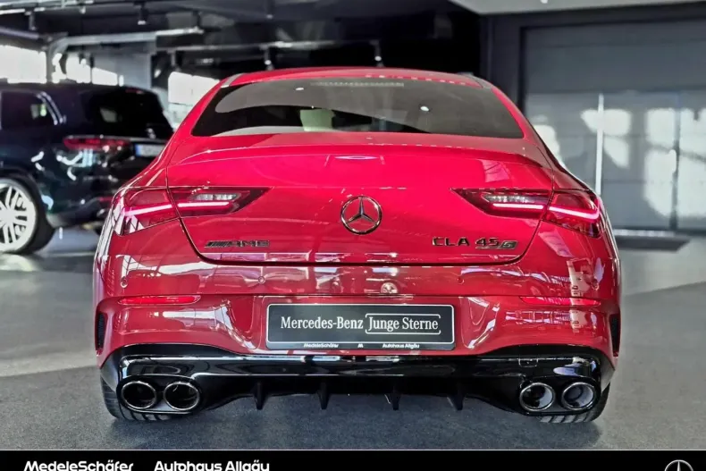 Mercedes-Benz CLA 45 AMG din 2024 cu 4.561 km - oferta MER172734 - foto 10